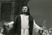 Eloi Mestre Aloi interpretando a Jesús en la Pasión de Esparraguera.